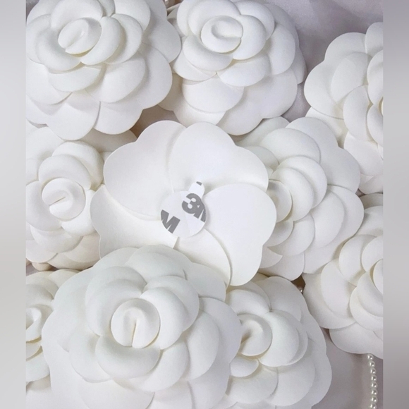 unbranded Other - CHANEL White Camellia Flower 7.5cm Gift Wrap Packaging Accessory Authentic